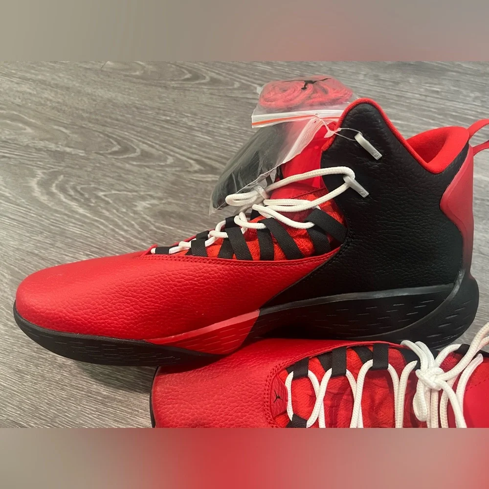 Jordan Super Fly MVP Red/ Black  Size 17